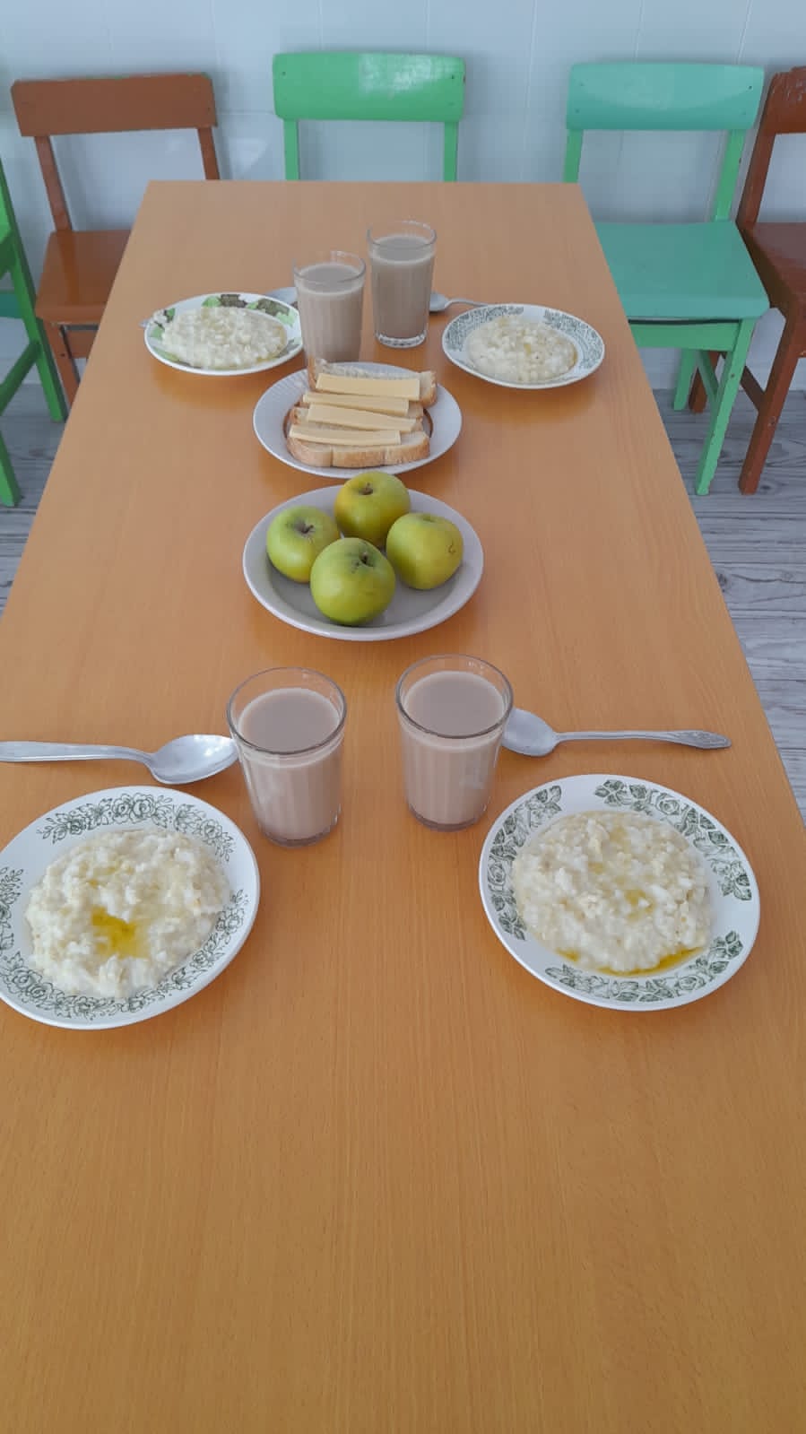 Коротко о столовой: Изображение.
